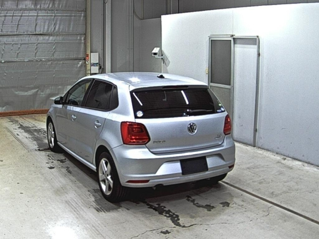 VOLKSWAGEN POLO 2017