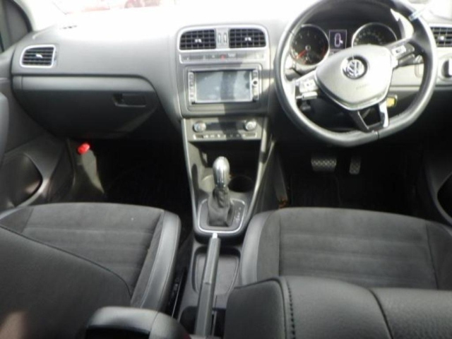 VOLKSWAGEN POLO 2017