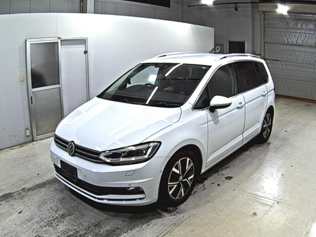 VOLKSWAGEN GOLF TOURAN 2020