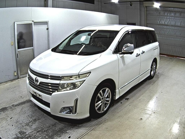 NISSAN ELGRAND 2011
