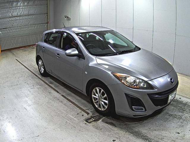 MAZDA AXELA 2011