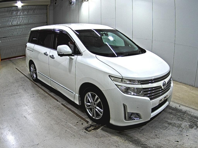 NISSAN ELGRAND 2011
