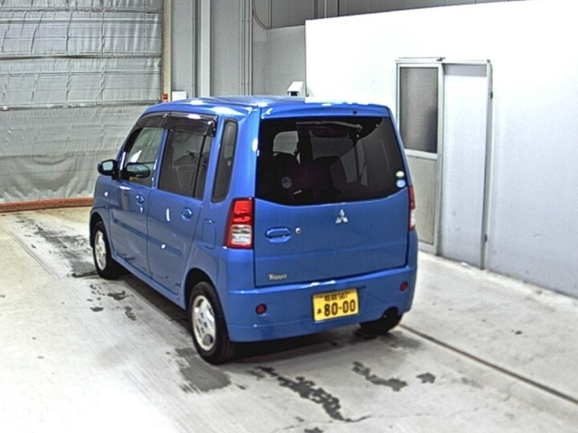 MITSUBISHI TOPPO 2010