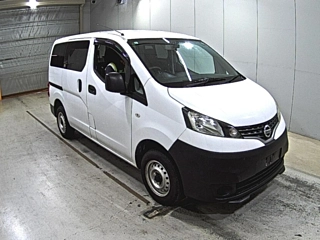 NISSAN NV200 2018