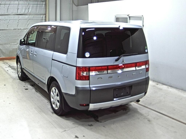 MITSUBISHI DELICA D5 2013