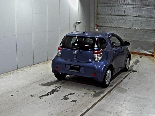TOYOTA IQ 2009