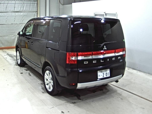 MITSUBISHI DELICA D5 2014