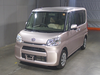 DAIHATSU TANTO 2015