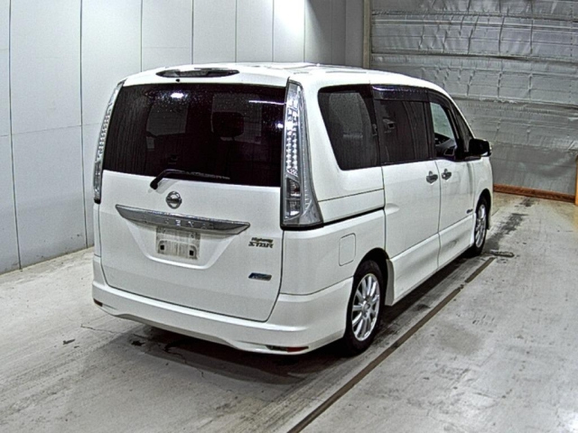 NISSAN SERENA 2012