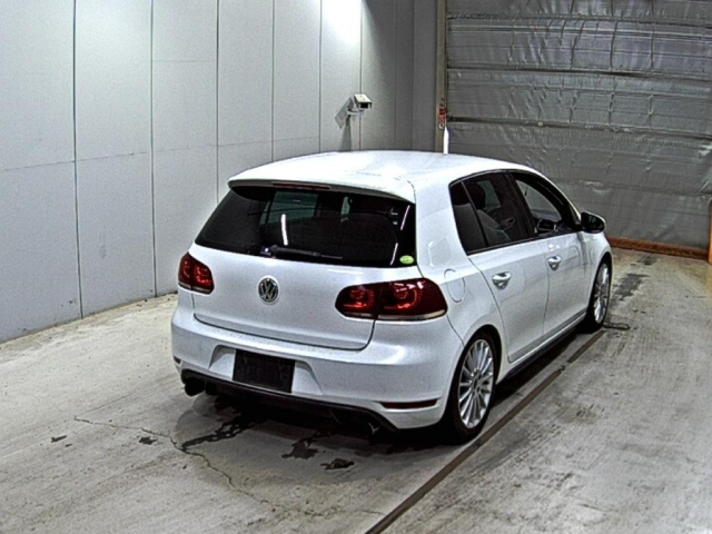VOLKSWAGEN GOLF 2011