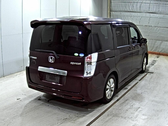 HONDA STEP WAGON 2011