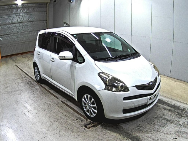 TOYOTA RACTIS 2010