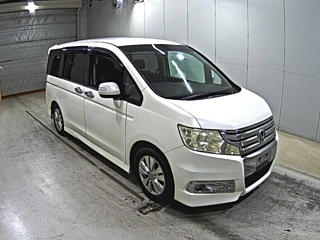 HONDA STEP WAGON 2011
