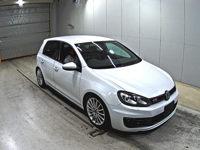 VOLKSWAGEN GOLF 2011