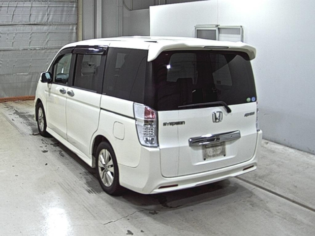 HONDA STEP WAGON 2011