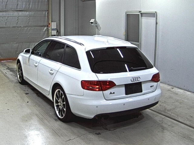 AUDI A4 2010