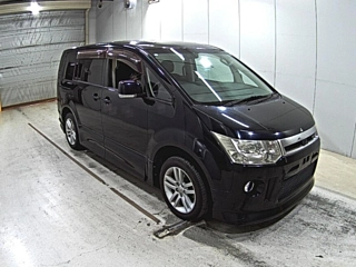 MITSUBISHI DELICA D5 2008