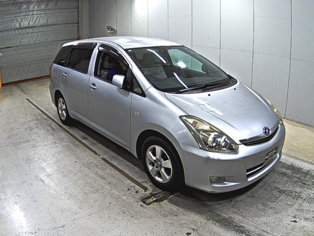 TOYOTA WISH 2008