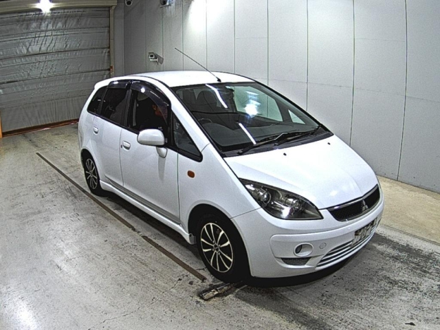 MITSUBISHI COLT PLUS 2009
