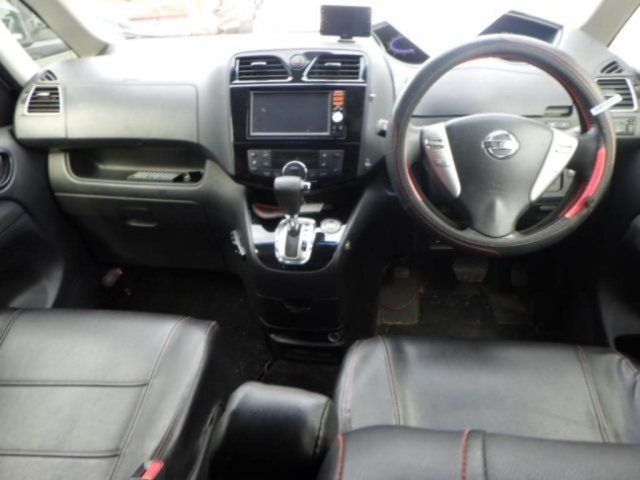 NISSAN SERENA 2015