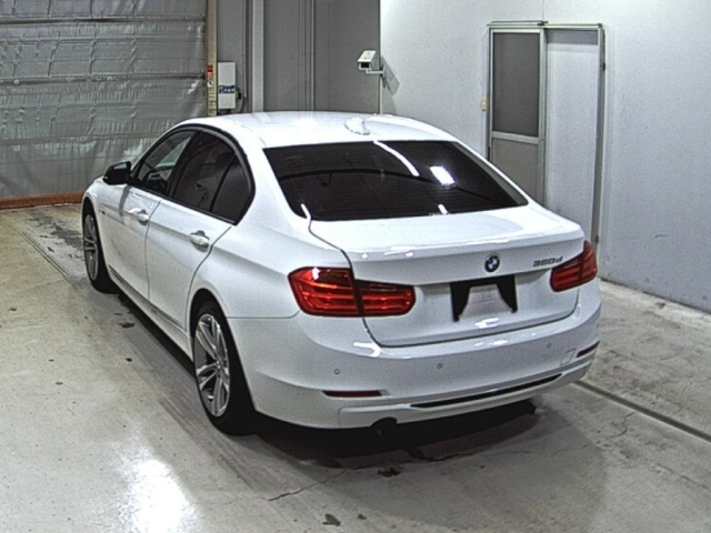BMW 3 SERIES 2012