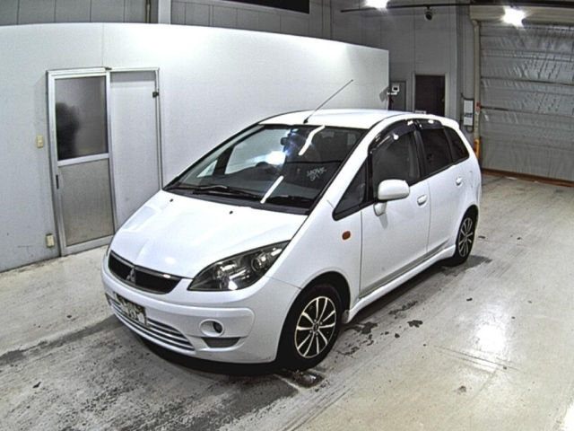 MITSUBISHI COLT PLUS 2009