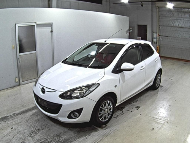 MAZDA DEMIO 2014