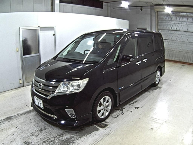 NISSAN SERENA 2013