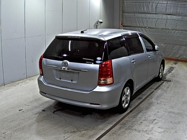 TOYOTA WISH 2008
