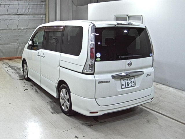 NISSAN SERENA 2009