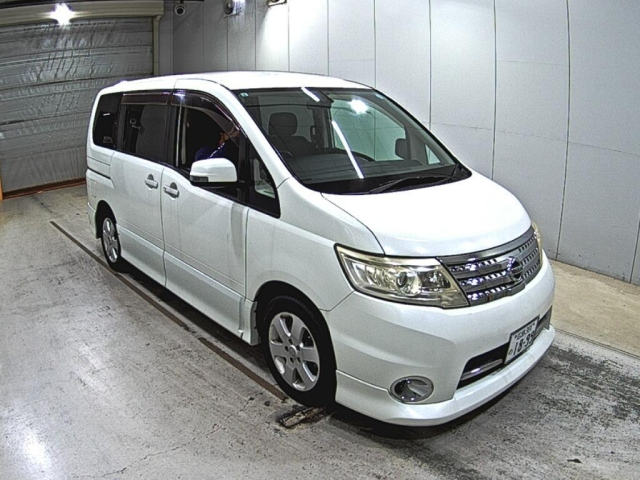 NISSAN SERENA 2009