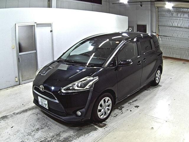TOYOTA SIENTA 2015