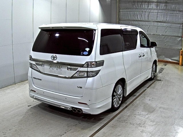 TOYOTA VELLFIRE 2012