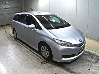 TOYOTA WISH 2014