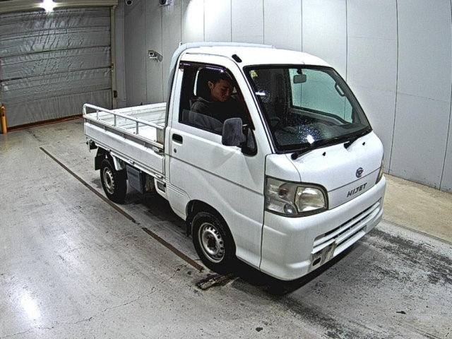 DAIHATSU HIJET TRUCK 2011