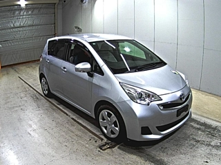 TOYOTA RACTIS 2015