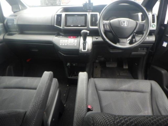 HONDA STEP WAGON 2009