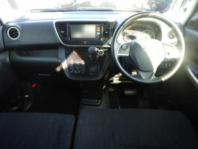 NISSAN DAYZ ROOX 2014