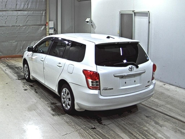 TOYOTA COROLLA FIELDER 2011