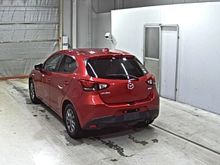 MAZDA DEMIO 2017