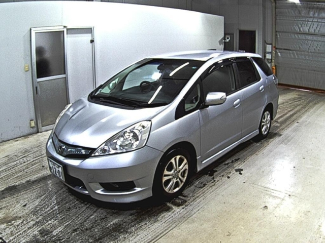 HONDA FIT SHUTTLE 2011