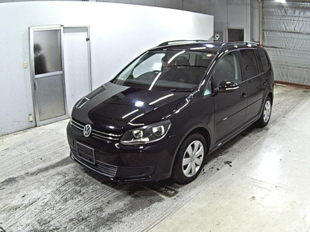 VOLKSWAGEN GOLF TOURAN 2011