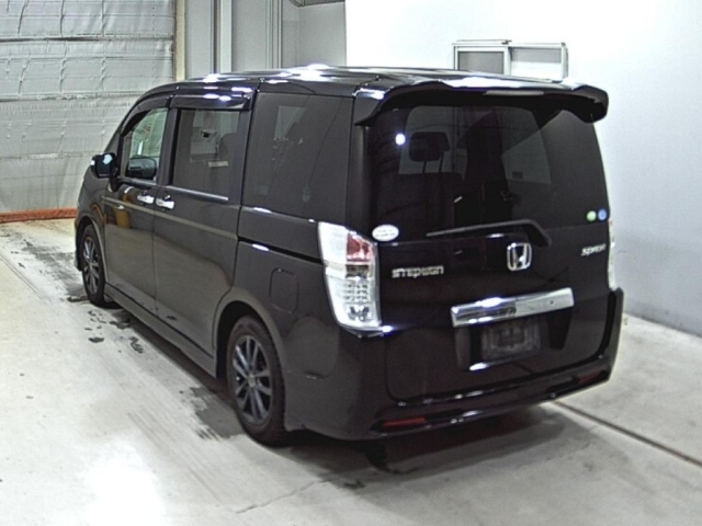 HONDA STEP WAGON 2010
