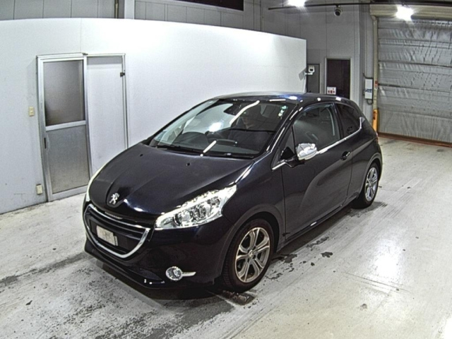 PEUGEOT 208 2014