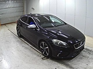 Заказать VOLVO V40