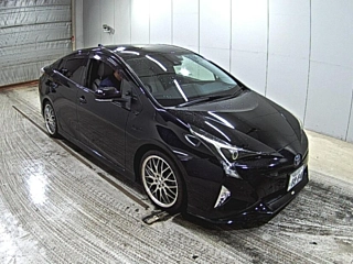 TOYOTA PRIUS 2017