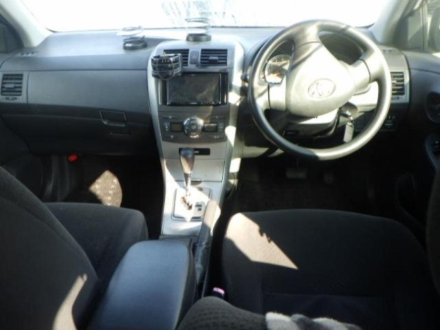 TOYOTA COROLLA FIELDER 2010