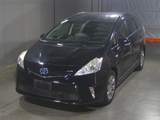 TOYOTA PRIUS ALPHA 2012