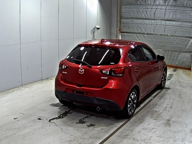 MAZDA DEMIO 2017