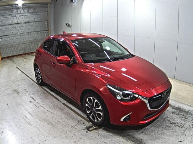 MAZDA DEMIO 2017